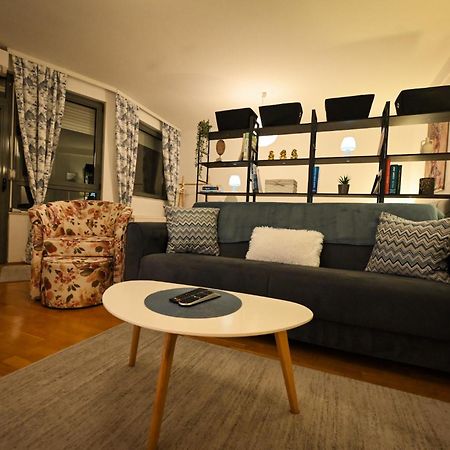 L&B Studio Apartment พริสตีนา ภายนอก รูปภาพ