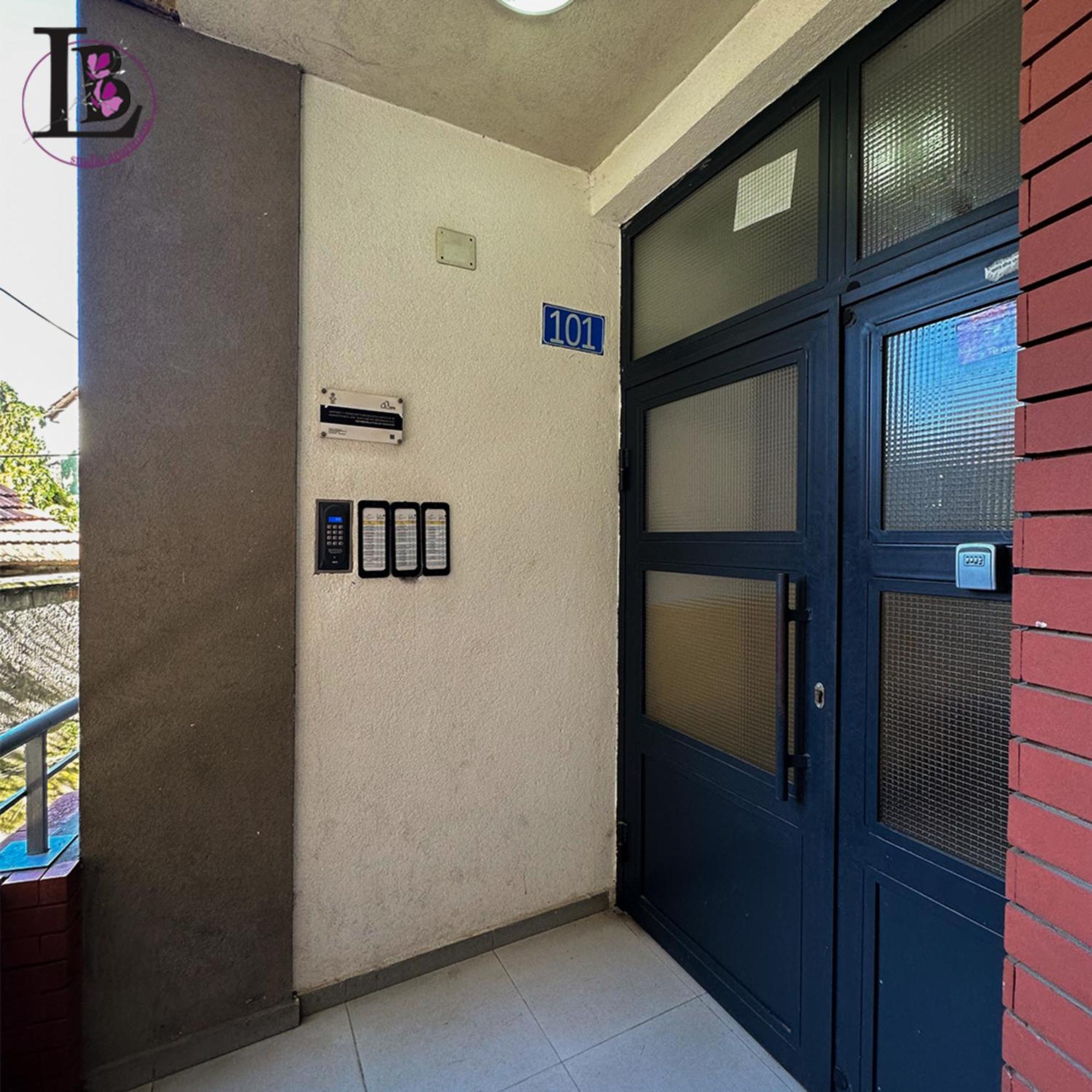 L&B Studio Apartment พริสตีนา ภายนอก รูปภาพ