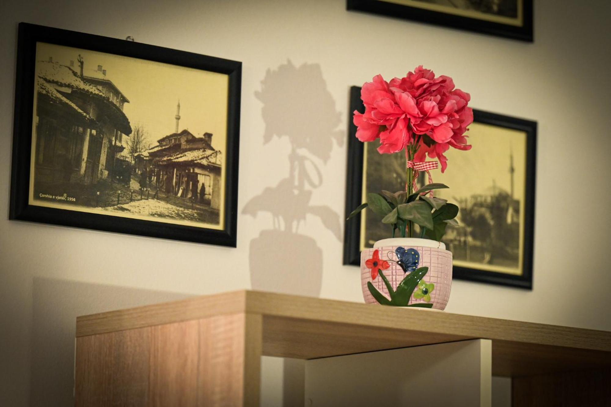 L&B Studio Apartment พริสตีนา ภายนอก รูปภาพ