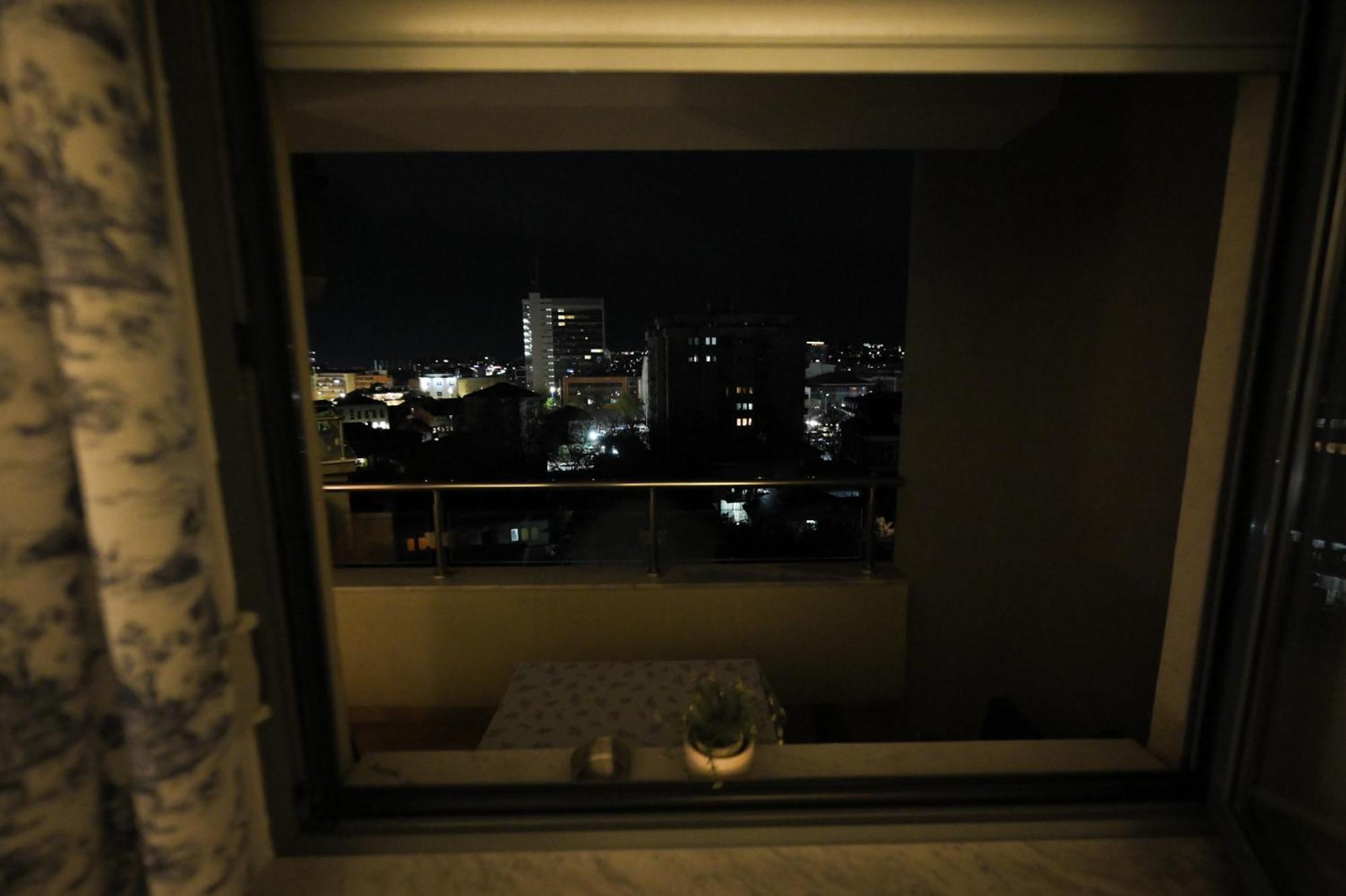 L&B Studio Apartment พริสตีนา ภายนอก รูปภาพ